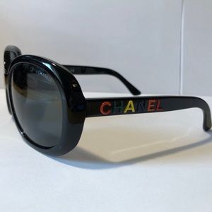 Authentic CHANEL Logo Sunglasses with Case